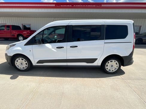 Used 2016 Ford Transit Connect XL FWD image 5