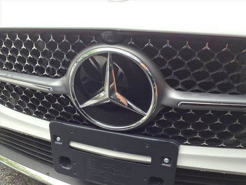 Used 2025 Mercedes-Benz CLA 250 image 27