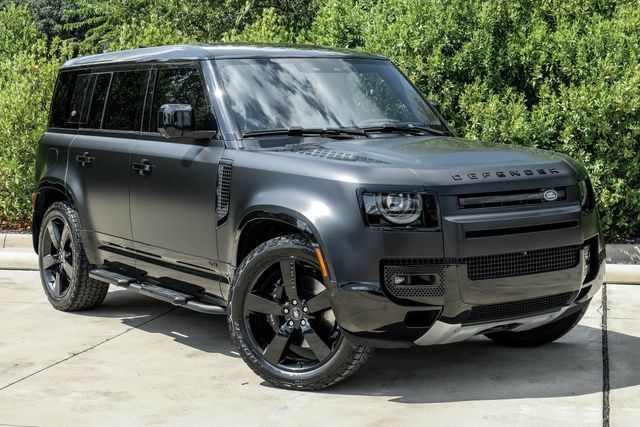 Used 2024 Land Rover Defender 110 V8 AWD/4WD image 7