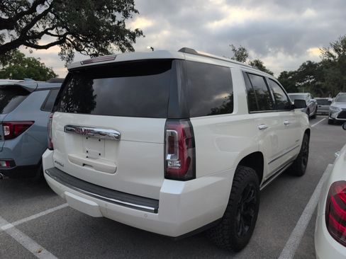 Used 2015 GMC Yukon Denali w/ Touring Package RWD image 4