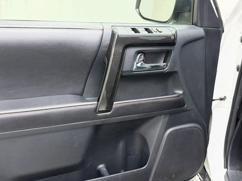 Used 2016 Toyota 4Runner SR5 Premium AWD/4WD image 73