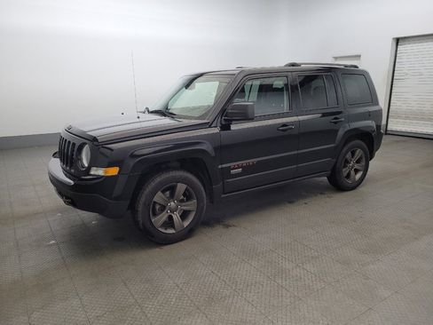 Used 2017 Jeep Patriot 75th Anniversary w/ Power Value Group image 2