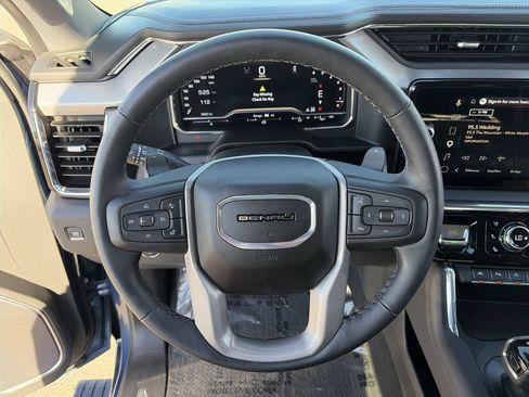 Used 2025 GMC Sierra 1500 Denali w/ Denali Reserve Package AWD/4WD image 17