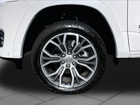 Used 2026 RAM 1500 Tungsten w/ Off Road Group AWD/4WD image 10