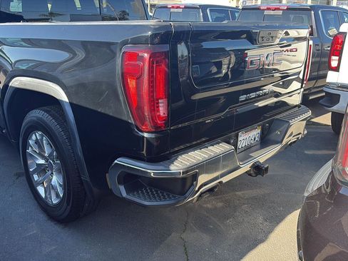 Used 2021 GMC Sierra 1500 SLT image 12
