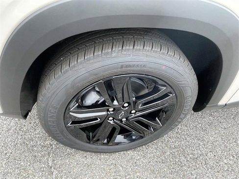 New 2026 Chevrolet Trax ACTIV w/ Sunroof Package image 9