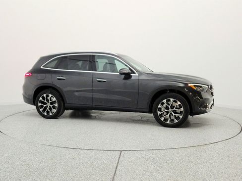 Certified 2025 Mercedes-Benz GLC 350e 4MATIC image 4