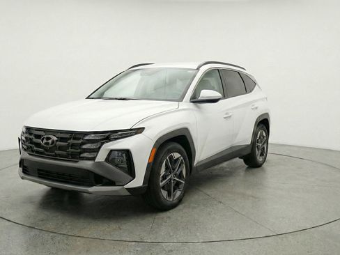 Used 2025 Hyundai Tucson SEL image 3