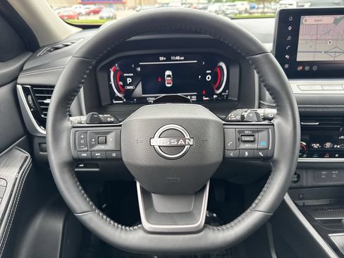 Used 2025 Nissan Rogue SL w/ Tech Package AWD/4WD image 20