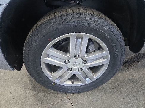 Used 2013 Toyota Tundra Limited w/ Memory Pkg AWD/4WD image 7