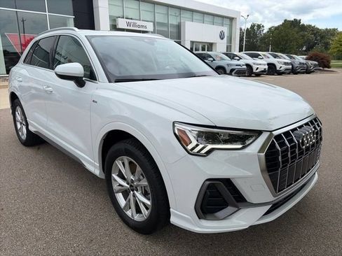 Used 2025 Audi Q3 2.0T Premium Plus AWD/4WD image 2