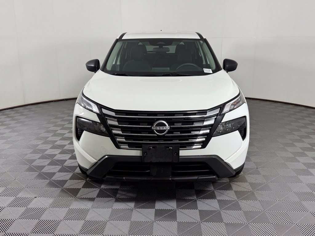 Used 2025 Nissan Rogue S AWD/4WD image 5