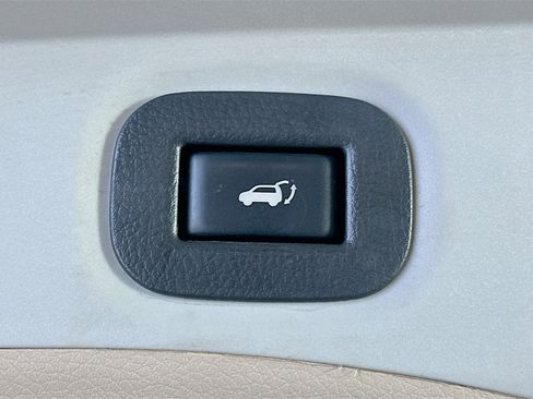 Used 2015 Nissan Rogue SL w/ SL Premium Package image 29