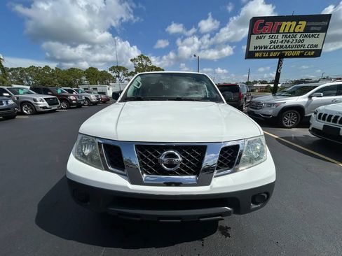 Used 2018 Nissan Frontier SV RWD image 11