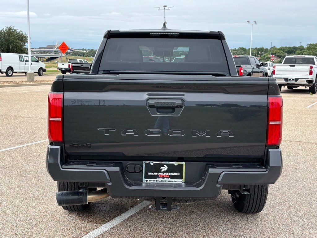 Used 2026 Toyota Tacoma SR5 AWD/4WD image 32