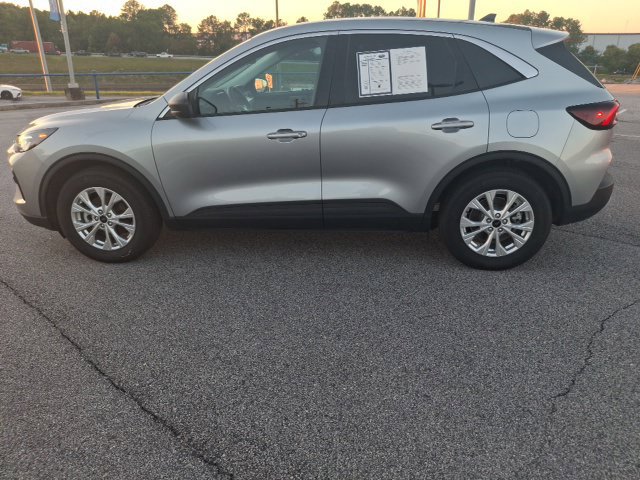 Certified 2023 Ford Escape Active w/ Tech Pack #1 FWD image 5
