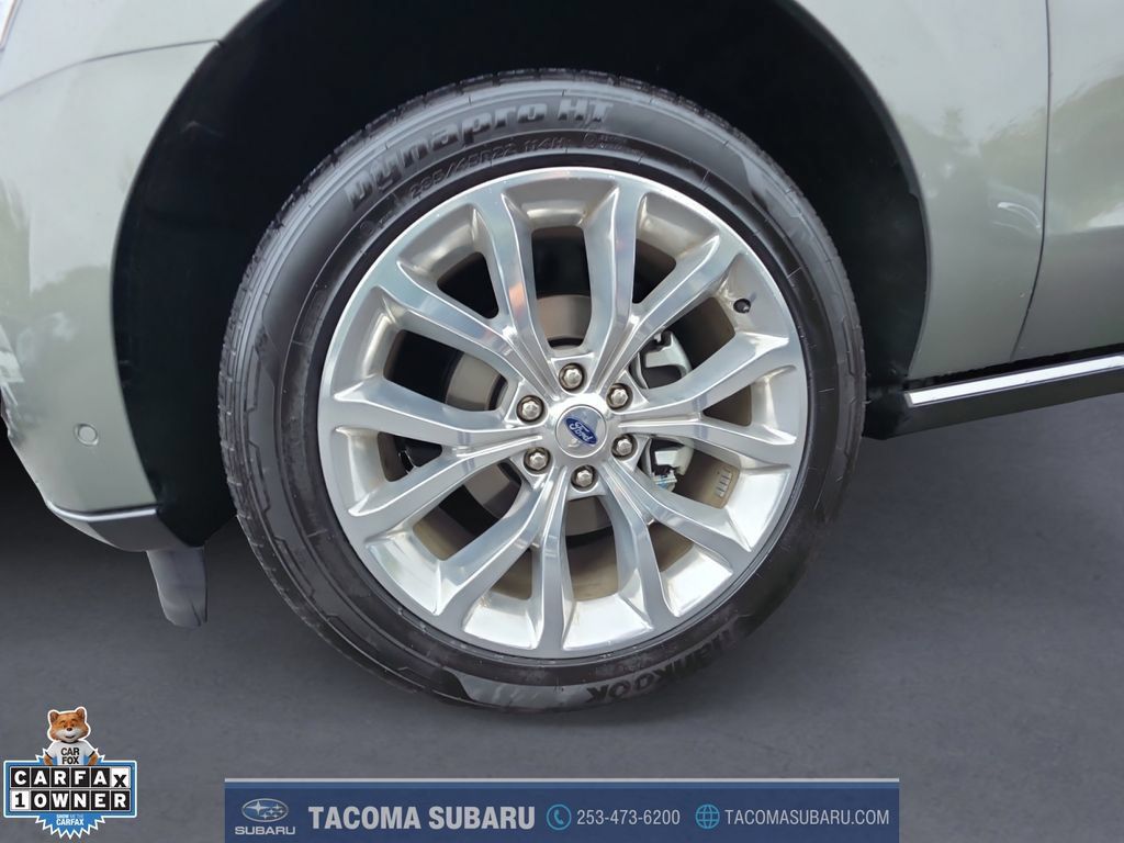 Used 2019 Ford Expedition Limited w/ Equipment Group 302A AWD/4WD image 9