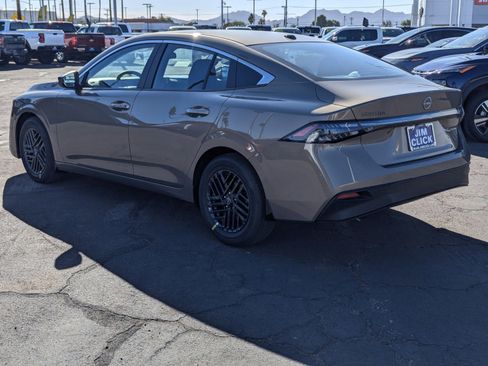 New 2026 Nissan Sentra SV w/ Floor Mat Package FWD image 4