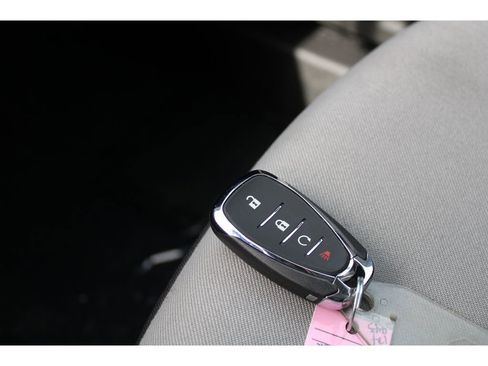 Used 2021 Chevrolet Equinox LS w/ LS Convenience Package image 28