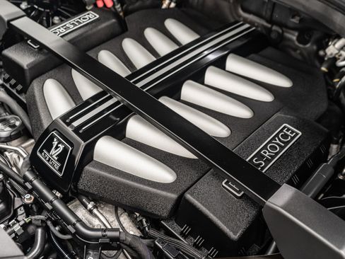 Used 2020 Rolls-Royce Cullinan AWD/4WD image 38