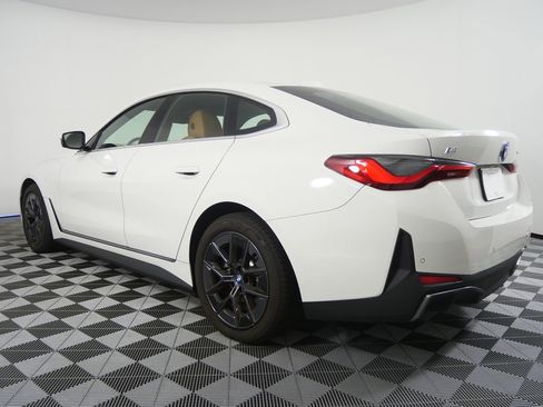 Used 2023 BMW i4 eDrive35 image 2