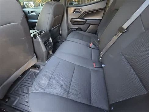 Used 2023 Chevrolet Colorado LT image 17