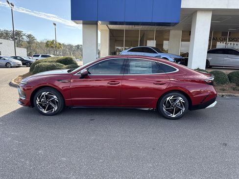 New 2026 Hyundai Sonata SEL image 2