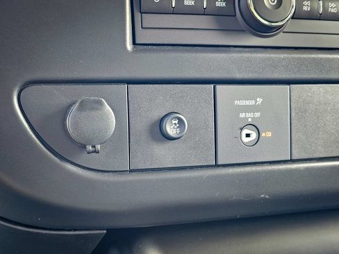 New 2026 GMC Savana 3500 w/ Power Convenience Package RWD image 20