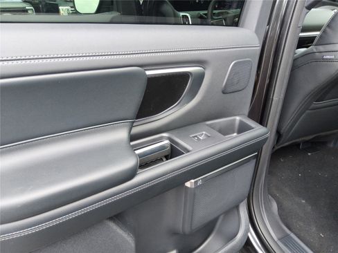 New 2026 Ford Expedition Max Platinum w/ Stealth Performance Package AWD/4WD image 16
