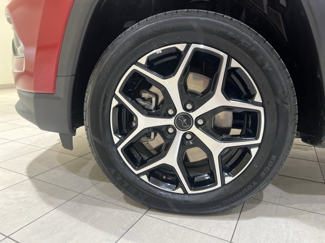 Used 2025 Jeep Compass Limited AWD/4WD image 29