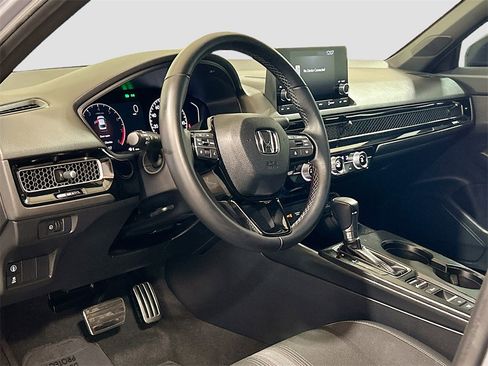 Used 2024 Honda Civic Sport image 6