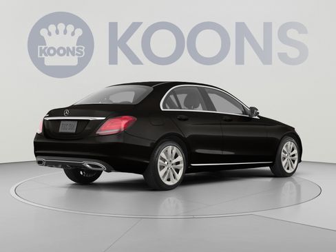 Used 2019 Mercedes-Benz C 300 4MATIC Sedan image 4