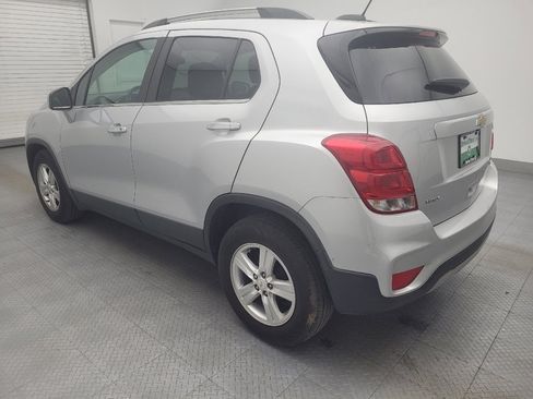 Used 2019 Chevrolet Trax LT w/ LT Convenience Package image 3