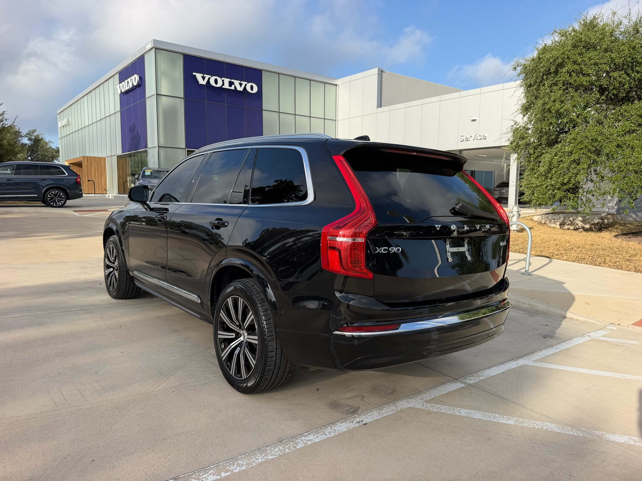 Used 2023 Volvo XC90 B6 Plus AWD/4WD image 4
