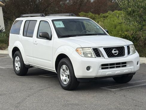 Used 2012 Nissan Pathfinder S RWD image 9