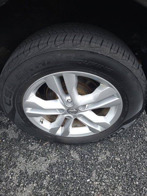 Used 2015 Nissan Rogue S w/ Convenience Package AWD/4WD image 10