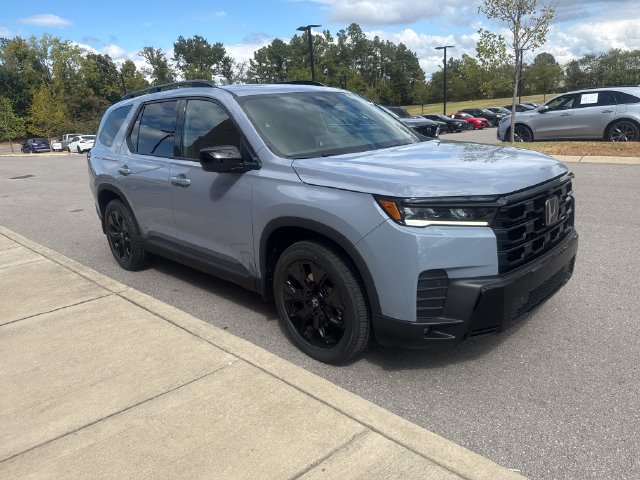 New 2026 Honda Pilot Black Edition image 7