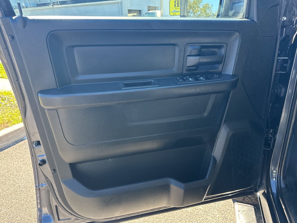 Used 2018 RAM 1500 Express w/ Express Value Package AWD/4WD image 11