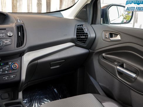 Used 2018 Ford Escape SE image 22