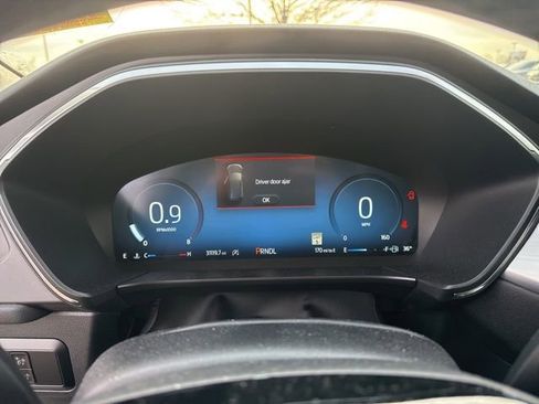 Used 2023 Ford Escape Platinum w/ Premium Technology Package image 16