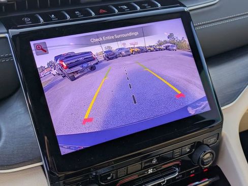 New 2025 Jeep Grand Cherokee L Limited image 25