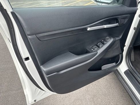 Certified 2026 Kia Seltos LX AWD/4WD image 6