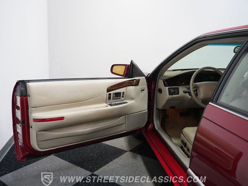 Used 2001 Cadillac Eldorado ESC w/ Comfort/Convenience Pkg FWD image 36