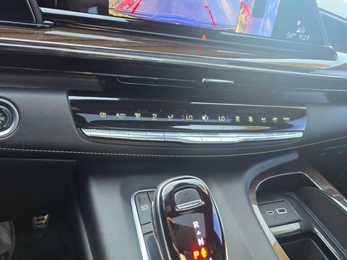 Used 2022 Cadillac Escalade Sport Platinum w/ Heavy-Duty Trailer Package image 29