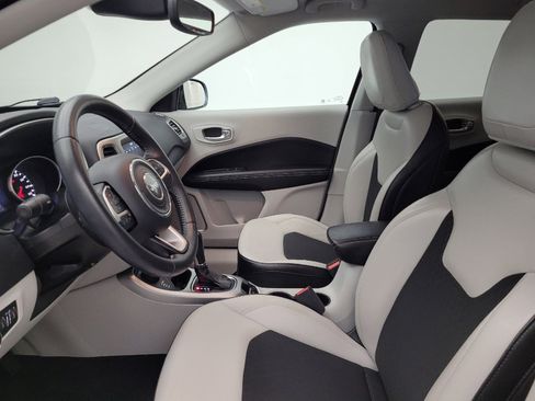 Used 2019 Jeep Compass Latitude w/ Popular Equipment Group AWD/4WD image 17
