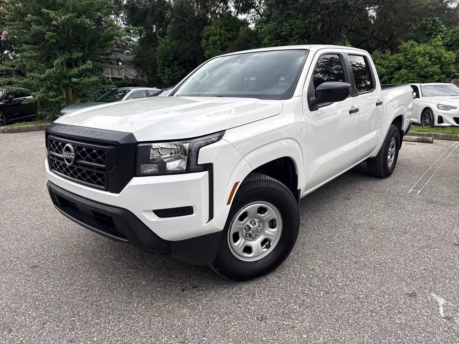 Used 2024 Nissan Frontier S w/ Technology Package RWD image 2