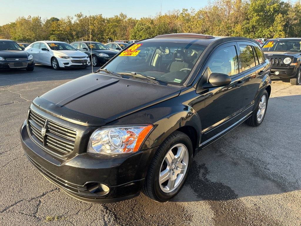 Used 2008 Dodge Caliber SXT w/ Driver Convenience Group FWD image 2