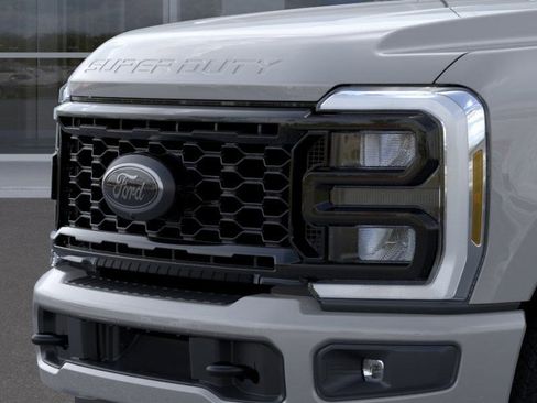 New 2026 Ford F250 Lariat w/ Black Appearance Package image 17