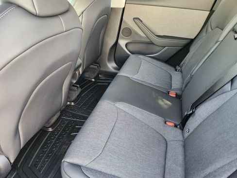 Used 2026 Tesla Model Y AWD image 34
