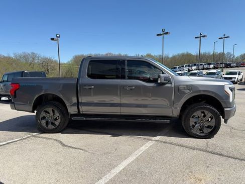 Used 2022 Ford F150 Lightning Lariat w/ Equipment Group 511A High image 8